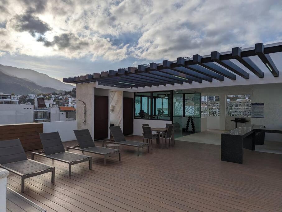 Ocean View Penthouse In P.V. Romantic Zone Puerto Vallarta Esterno foto